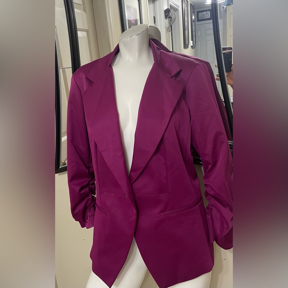 Focus 2000 Women's Magenta Blazer